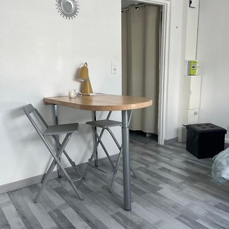 Studio / Chambre Calme Pres De L'Etang St Pierre. 阿棉 外观 照片